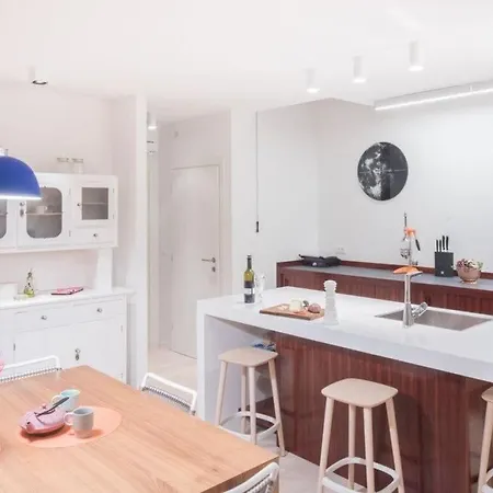 Villa Betty Comfortable Holiday Pula